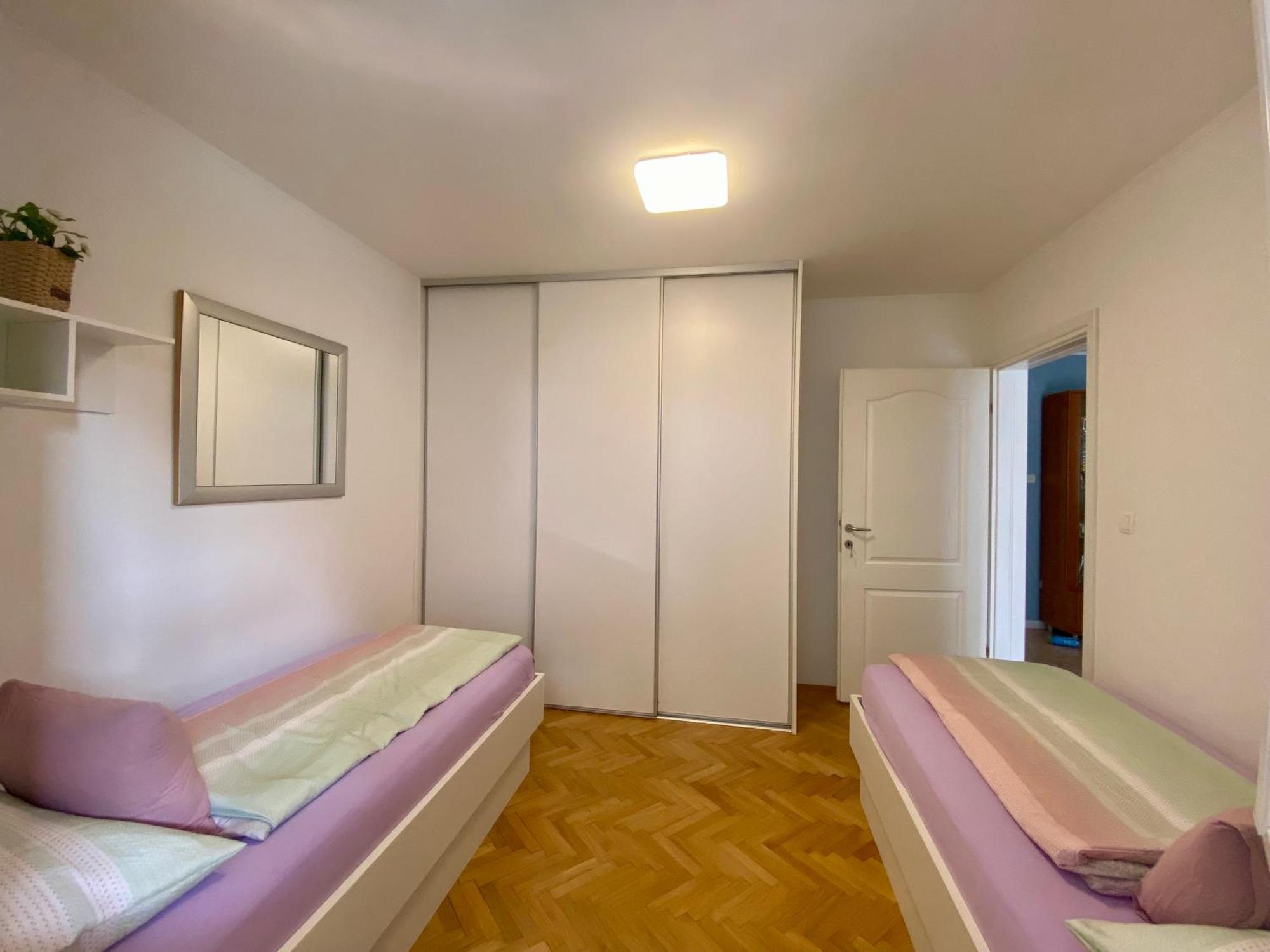 Apartment Simon - Old Stone Charm, Central Bol Life Bagian luar foto