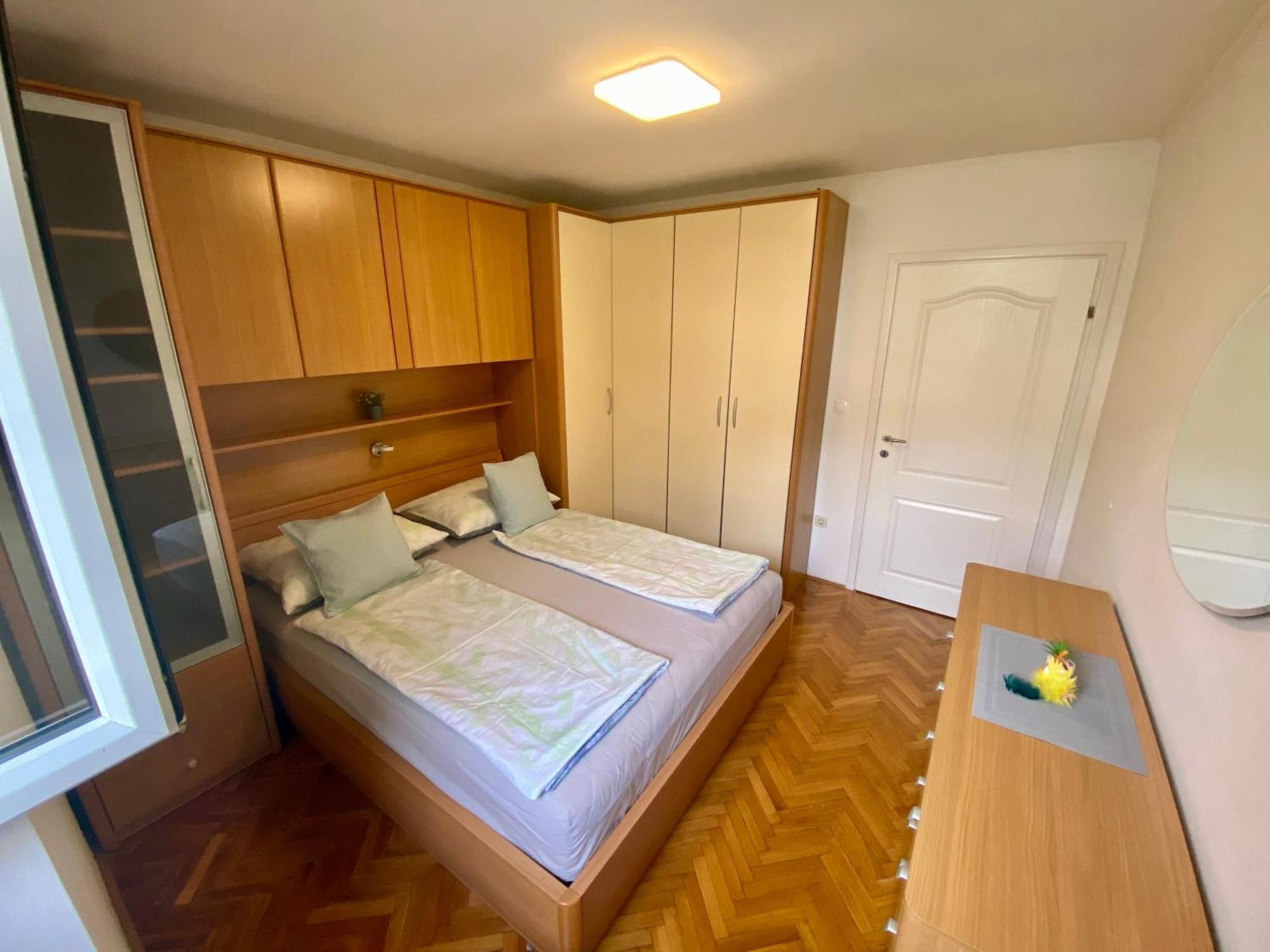 Apartment Simon - Old Stone Charm, Central Bol Life Bagian luar foto