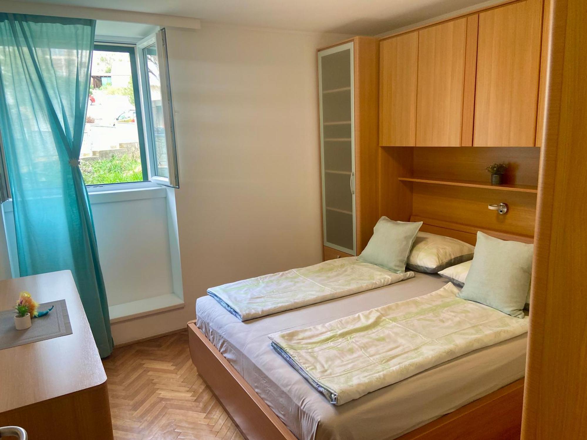 Apartment Simon - Old Stone Charm, Central Bol Life Bagian luar foto
